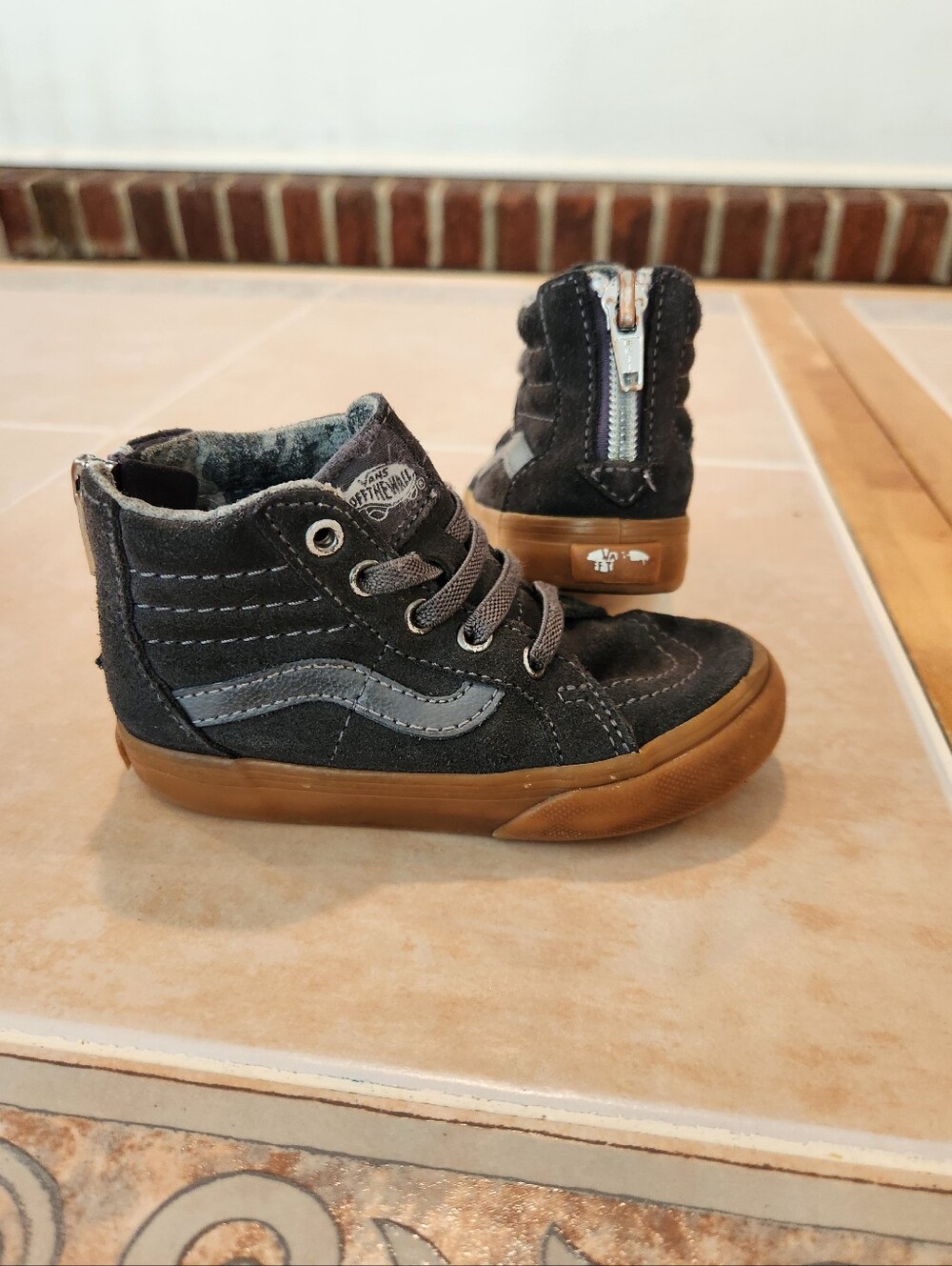 Size 7 Toddler Hightop Vans